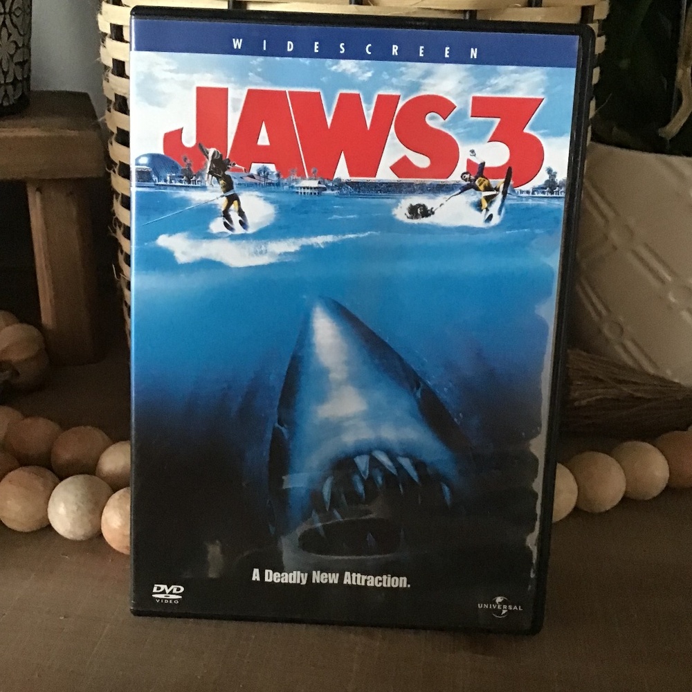 Jaws 3 DVD